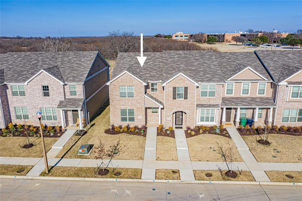 2328 Greystone Drive Property Photo 2