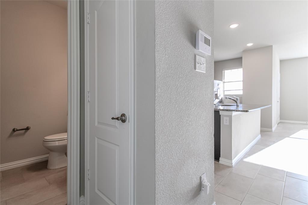 2328 Greystone Drive Property Photo 8