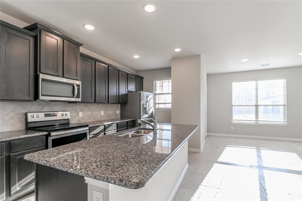 2328 Greystone Drive Property Photo 10