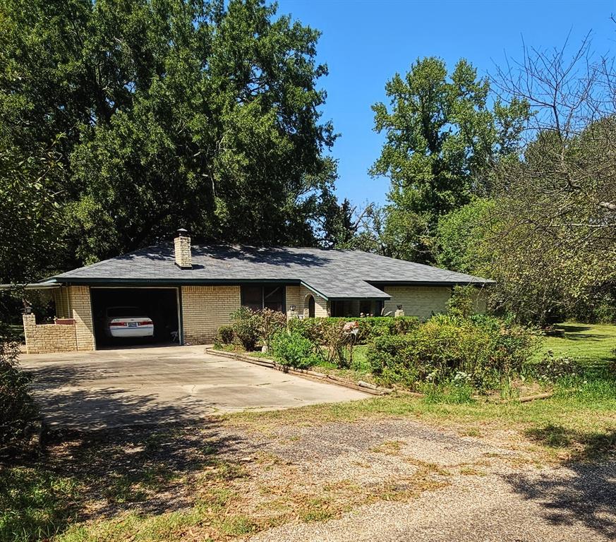 85 County Road 1435 Property Photo 1