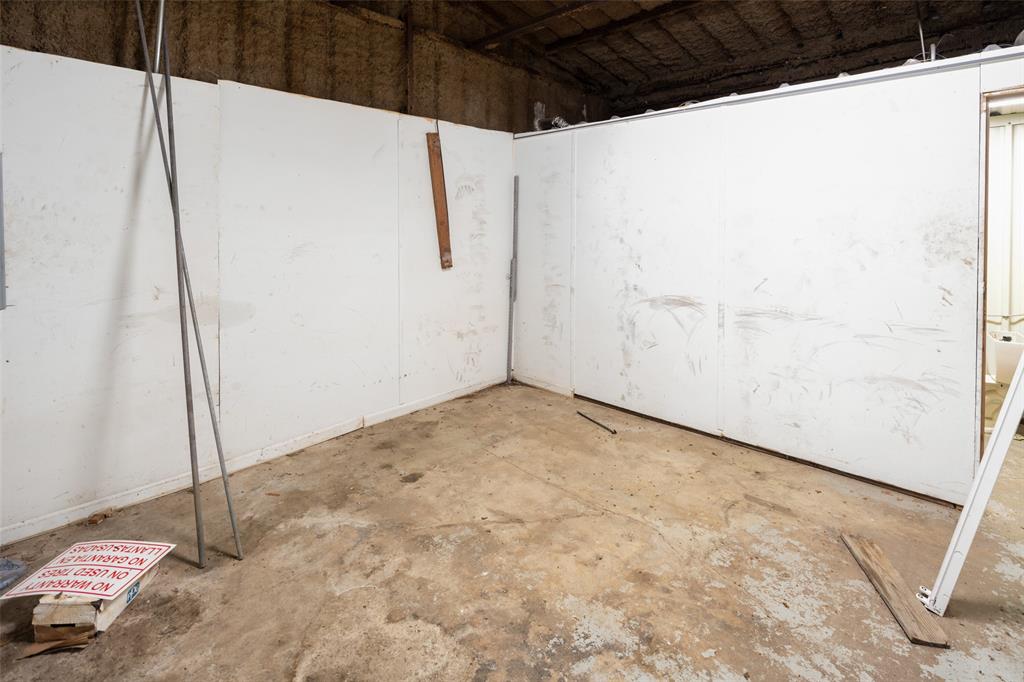 7504 Sam Rayburn Highway Property Photo 27