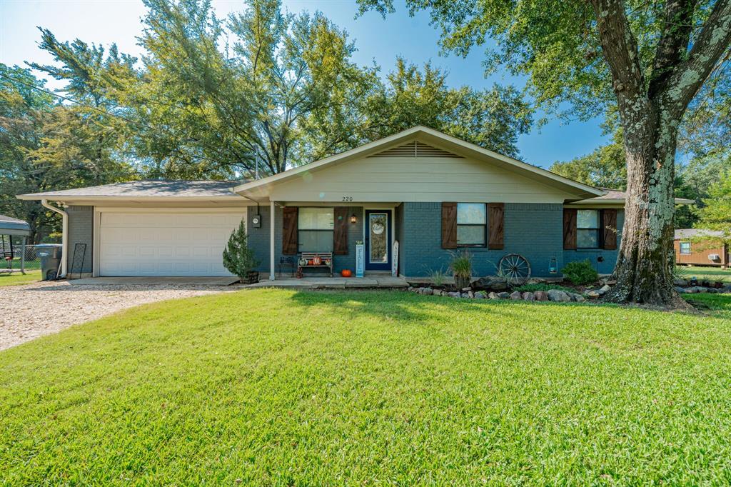 220 Rs County Road 3324 Property Photo 1