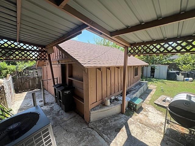 716 E Harvey Avenue Property Photo 8