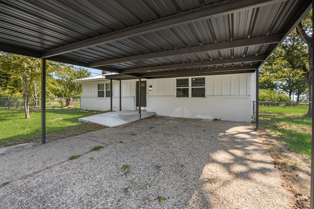 107 E Bayside Drive Property Photo 14