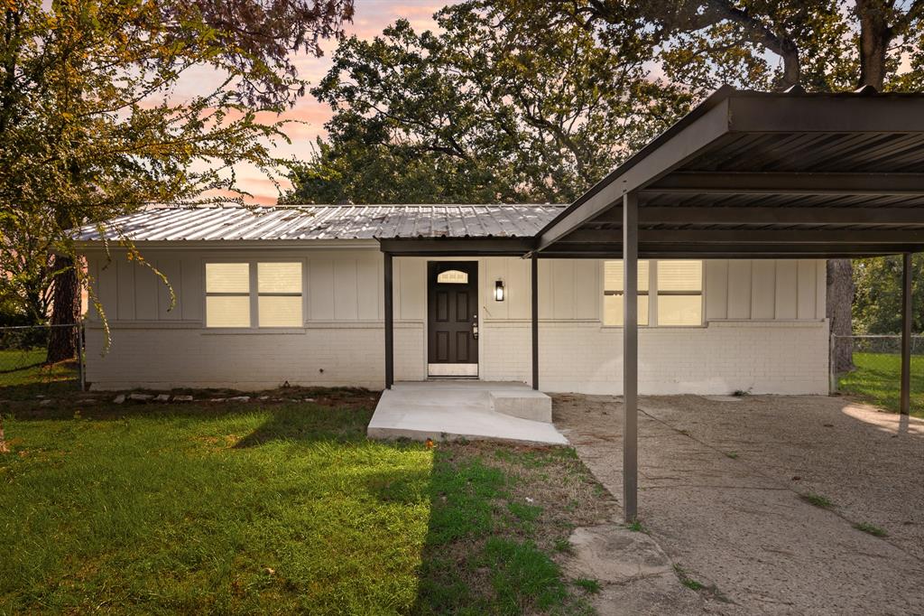 107 E Bayside Drive Property Photo 15