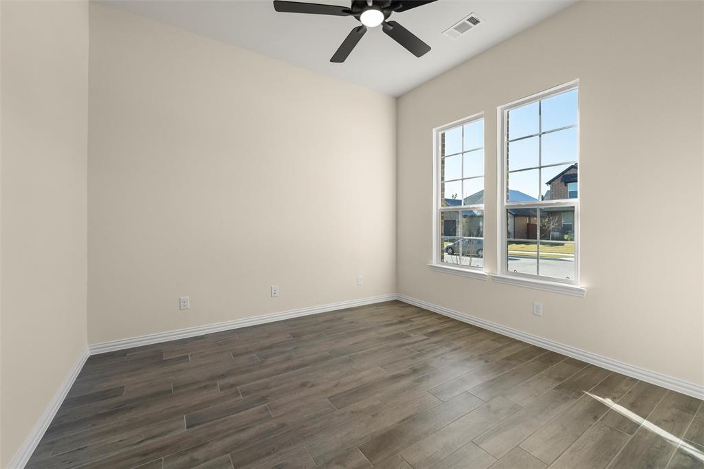 2028 Velora Drive Property Photo 9