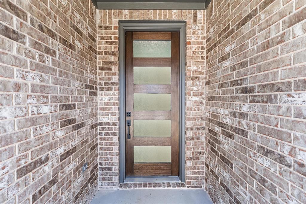 2032 Velora Drive Property Photo 7