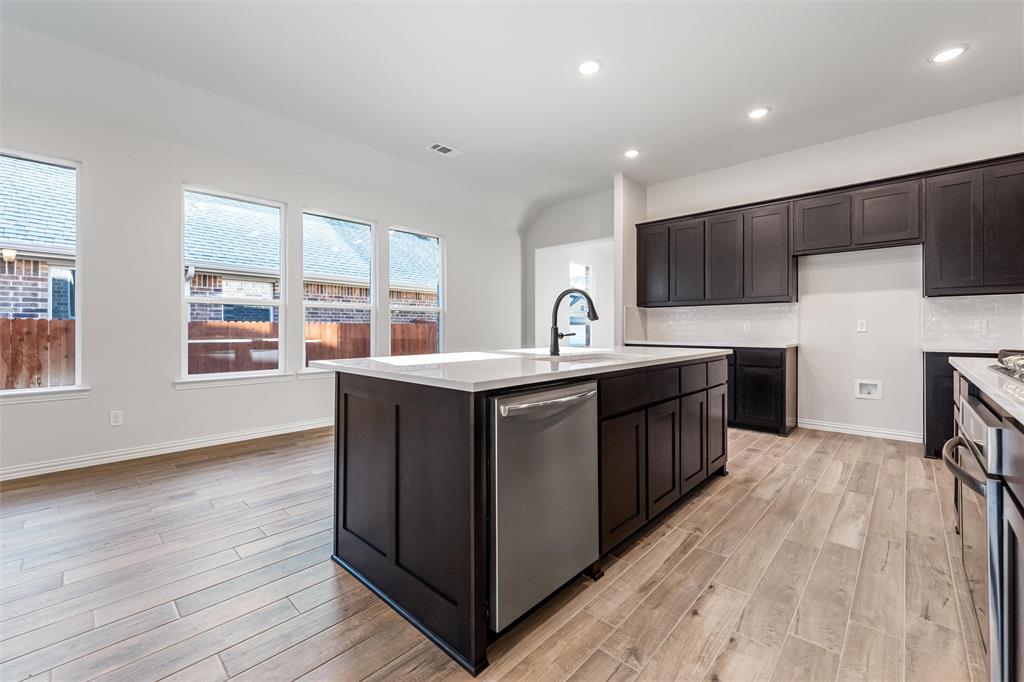 2032 Velora Drive Property Photo 12