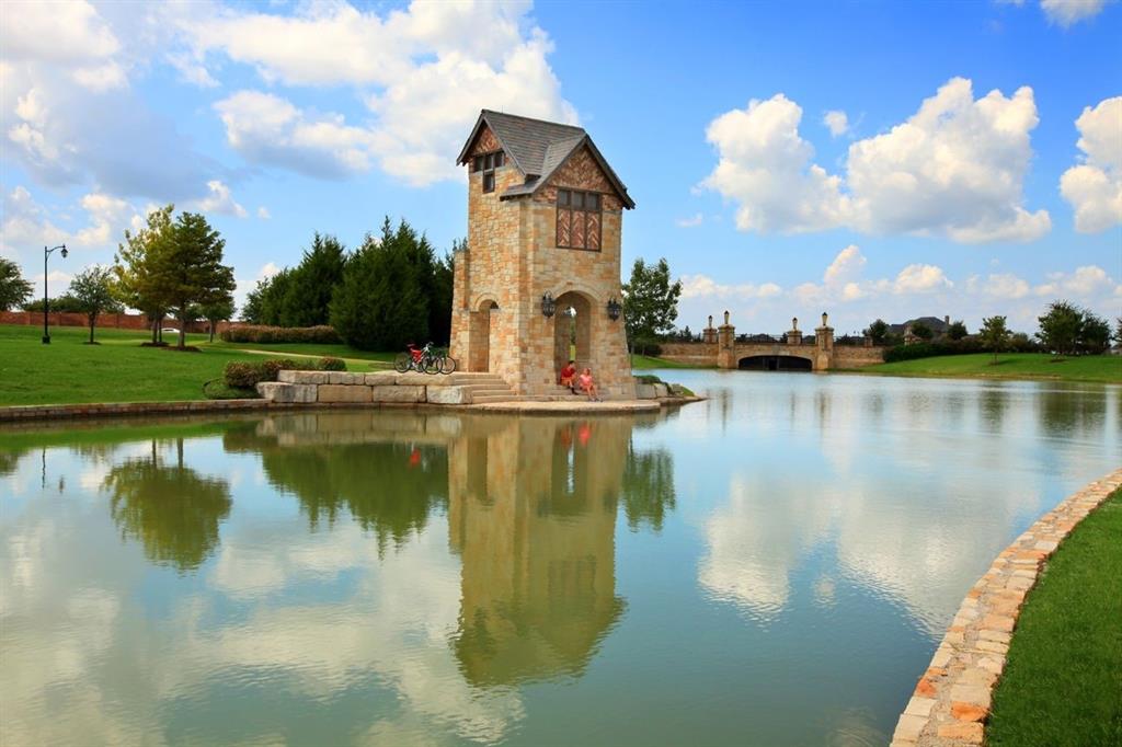 1433 Kirkdale Drive Property Photo 2