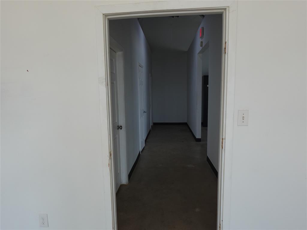 348 W Hurst Boulevard Property Photo 14