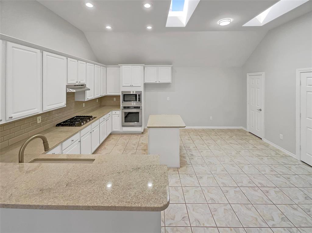 9502 Rodeo Drive Property Photo 6