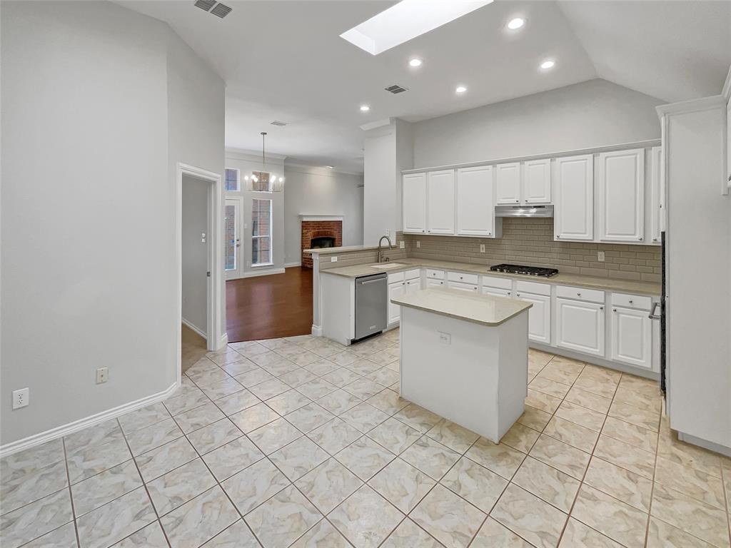 9502 Rodeo Drive Property Photo 15