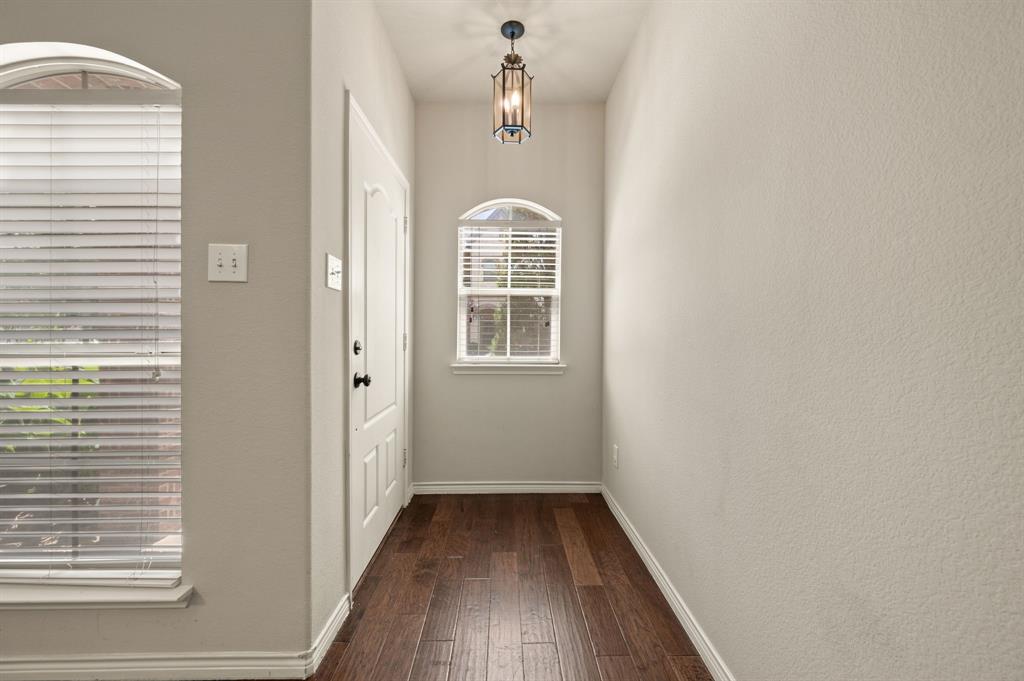 4261 Comanche Drive Property Photo 8