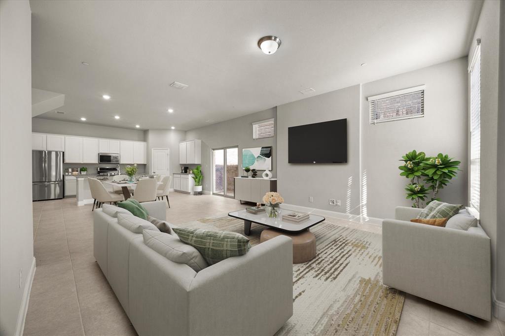 7621 Sunset Boulevard Property Photo 1