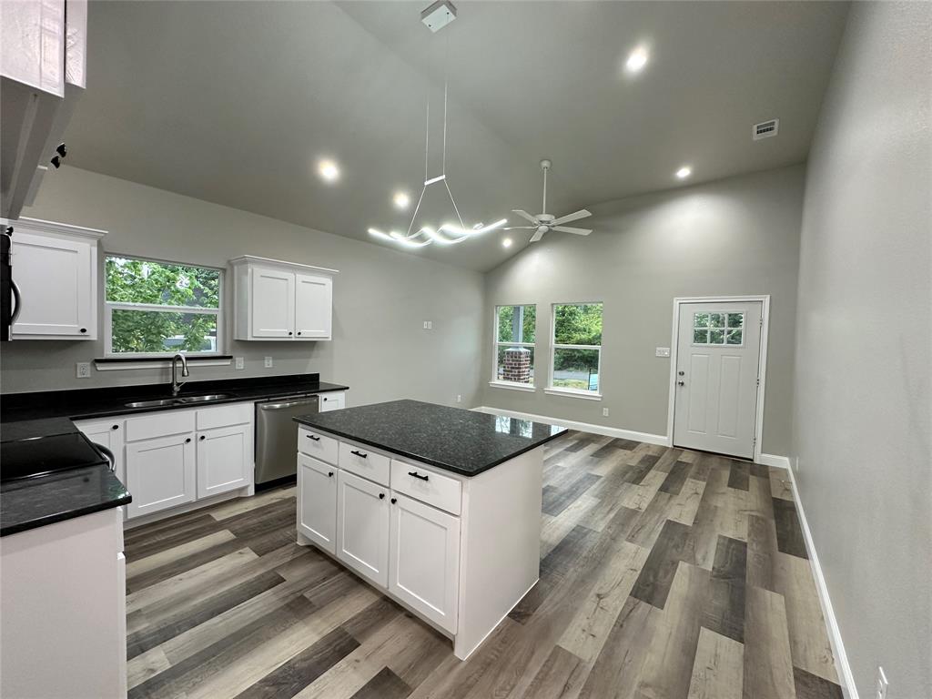 3307 Langford Street Property Photo 4