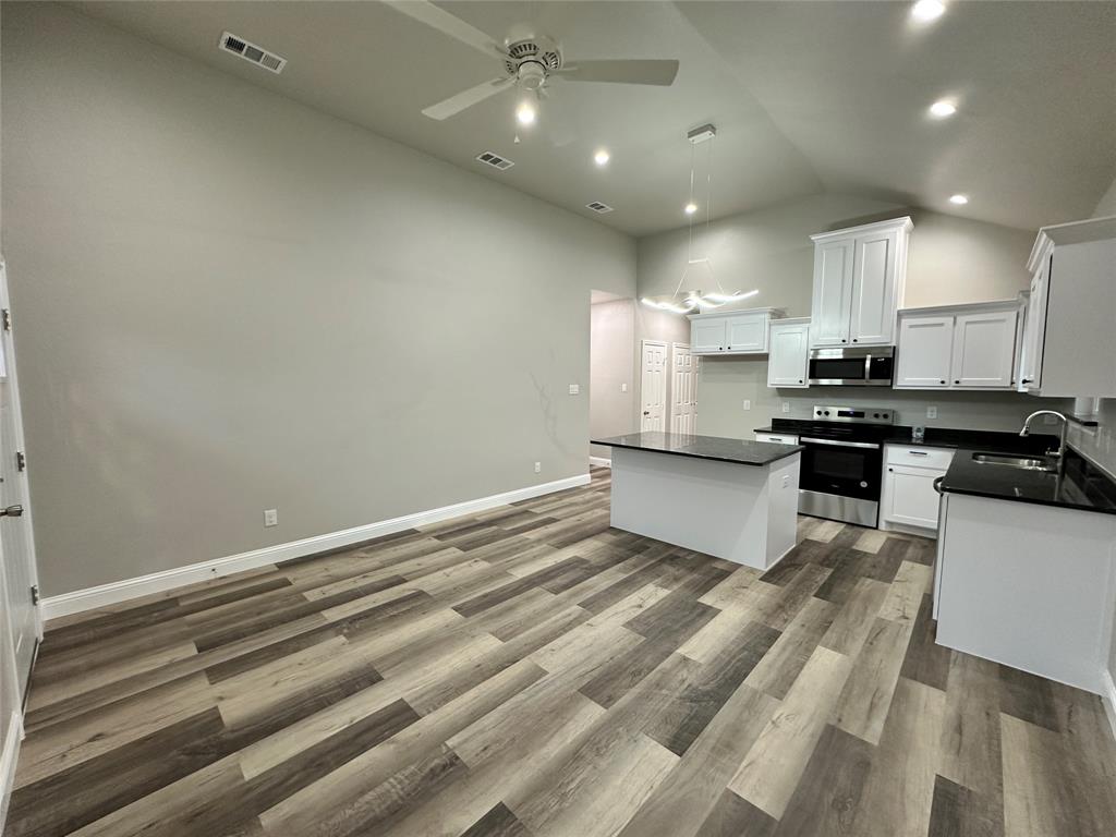 3307 Langford Street Property Photo 5