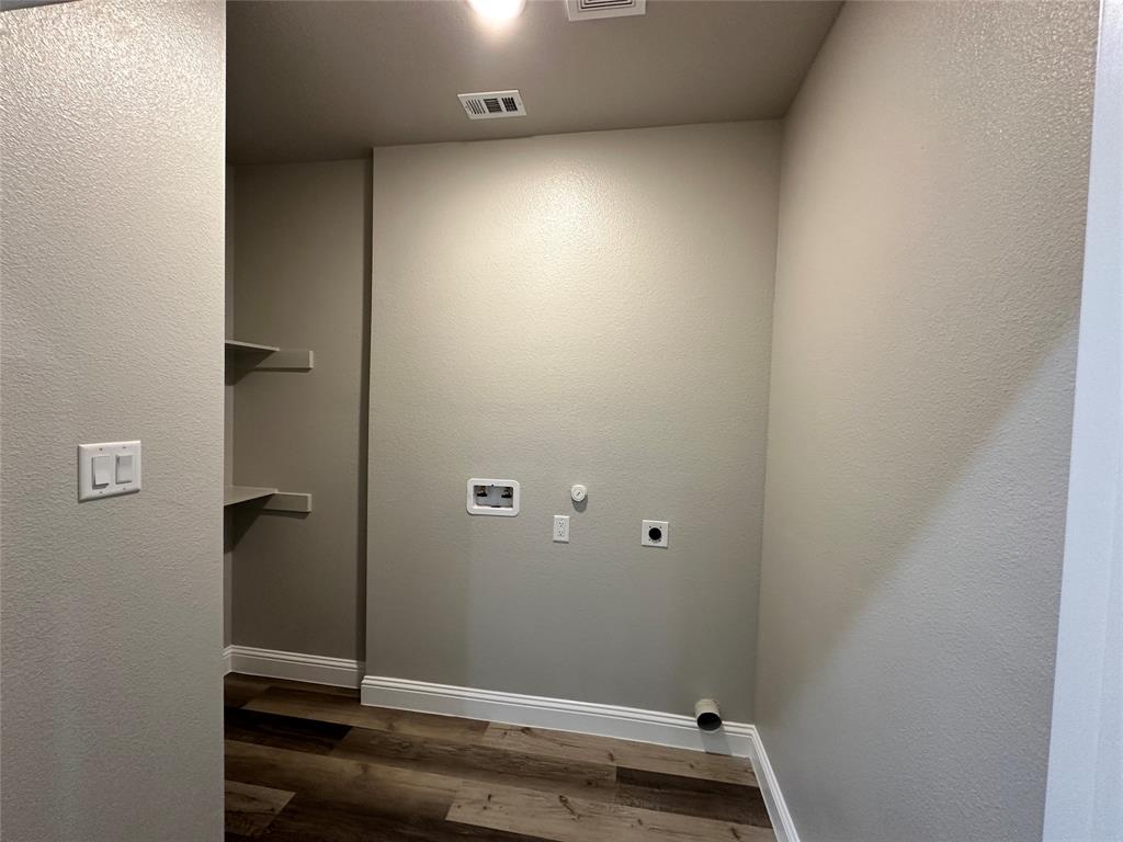 3307 Langford Street Property Photo 11