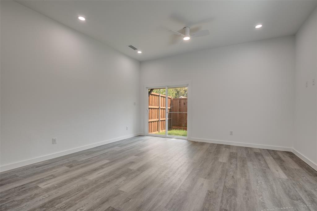 3305 Mineola Street A Property Photo 6