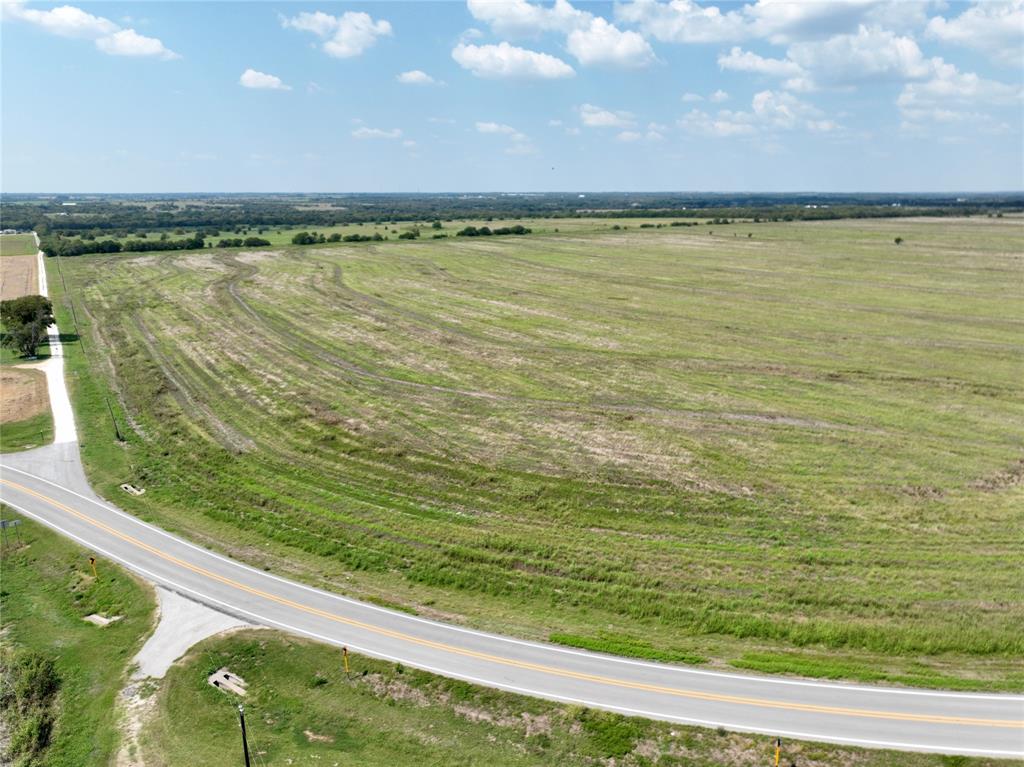748 S Fm 308 Property Photo 9