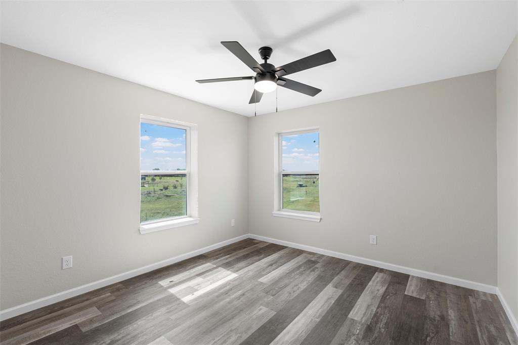 145 129a Property Photo 17