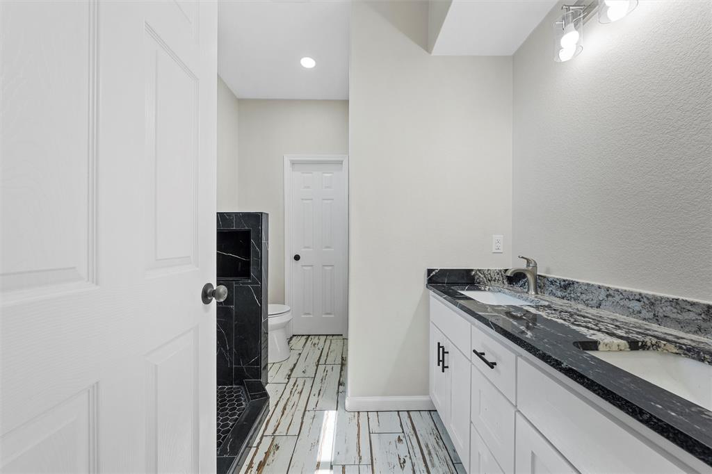 145 129a Property Photo 21