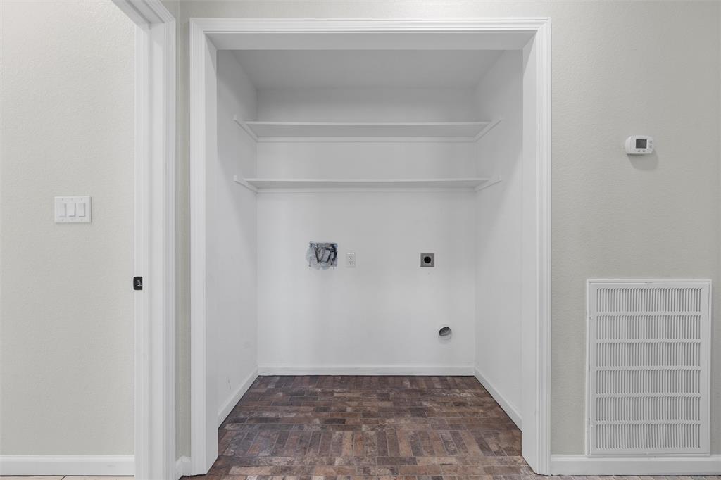 145 129a Property Photo 22