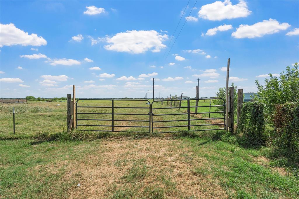 145 129a Property Photo 34