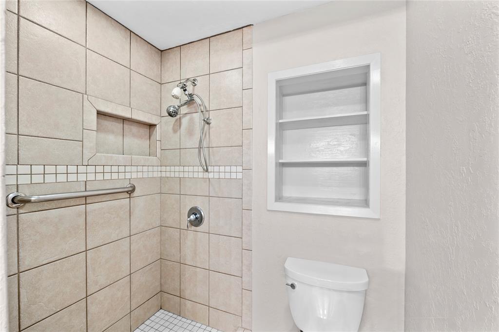 998 County Road 3230 Property Photo 17
