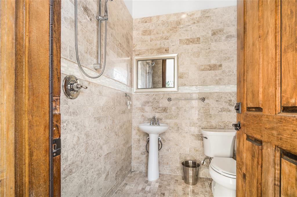 2629 Whispering Oaks Cove Property Photo 22