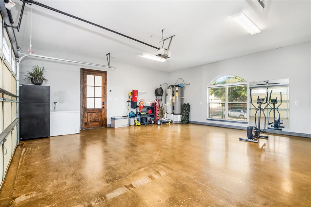 2629 Whispering Oaks Cove Property Photo 23