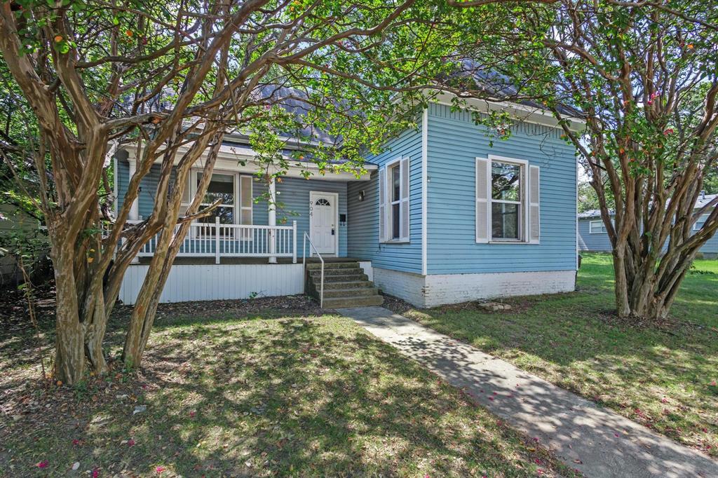 904 W Shepherd