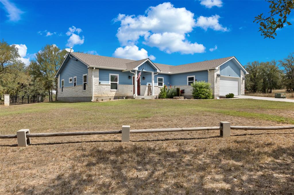 141 Eagle Point Cove Property Photo 1