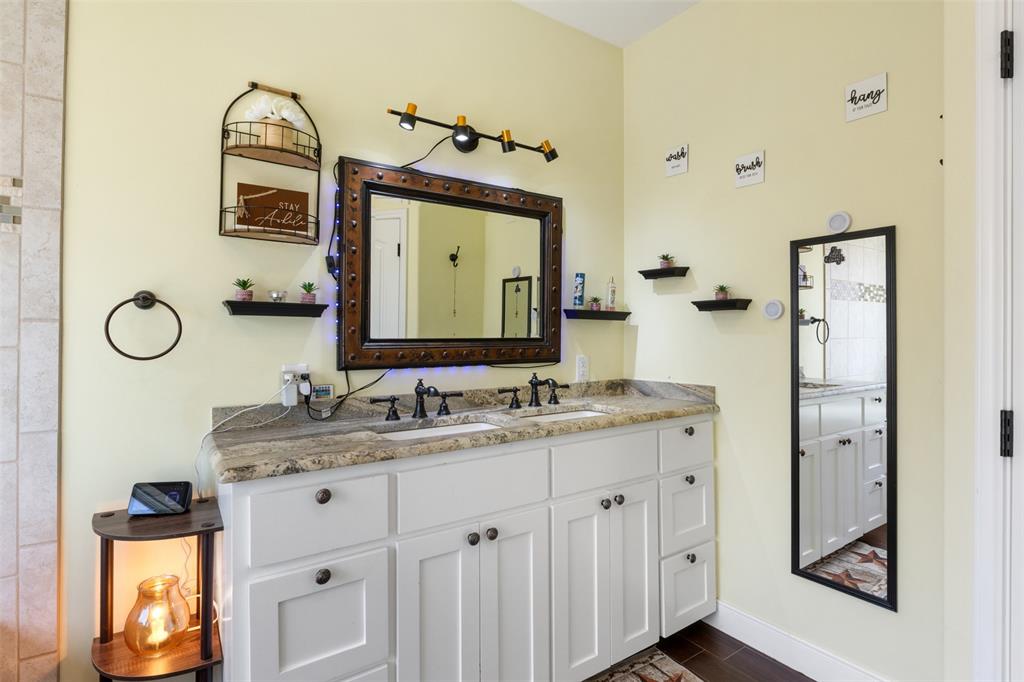 141 Eagle Point Cove Property Photo 20