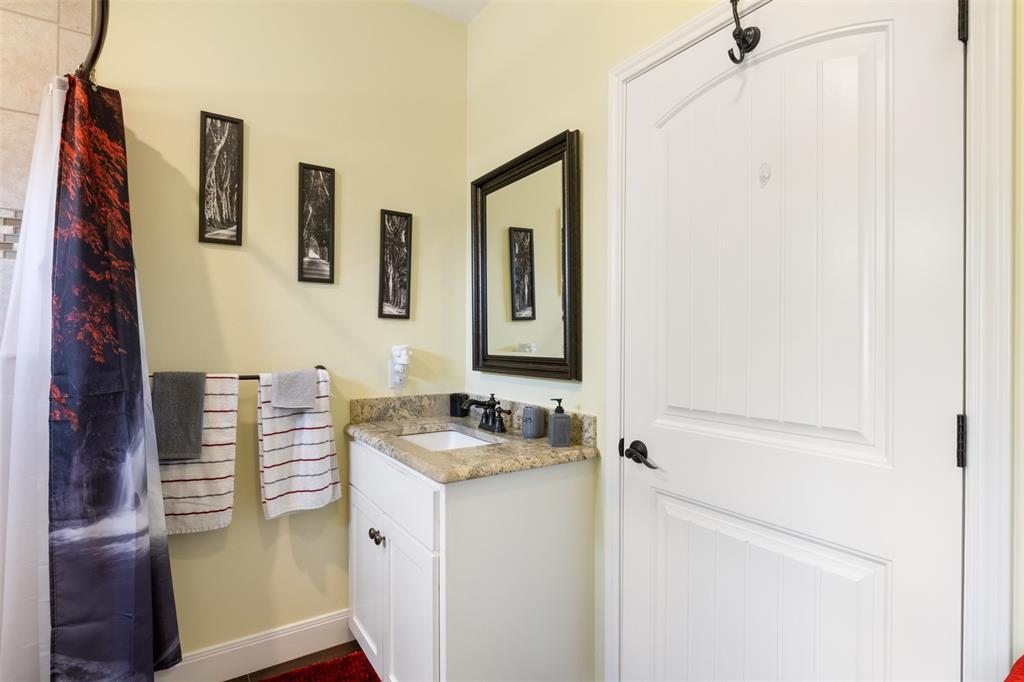 141 Eagle Point Cove Property Photo 23