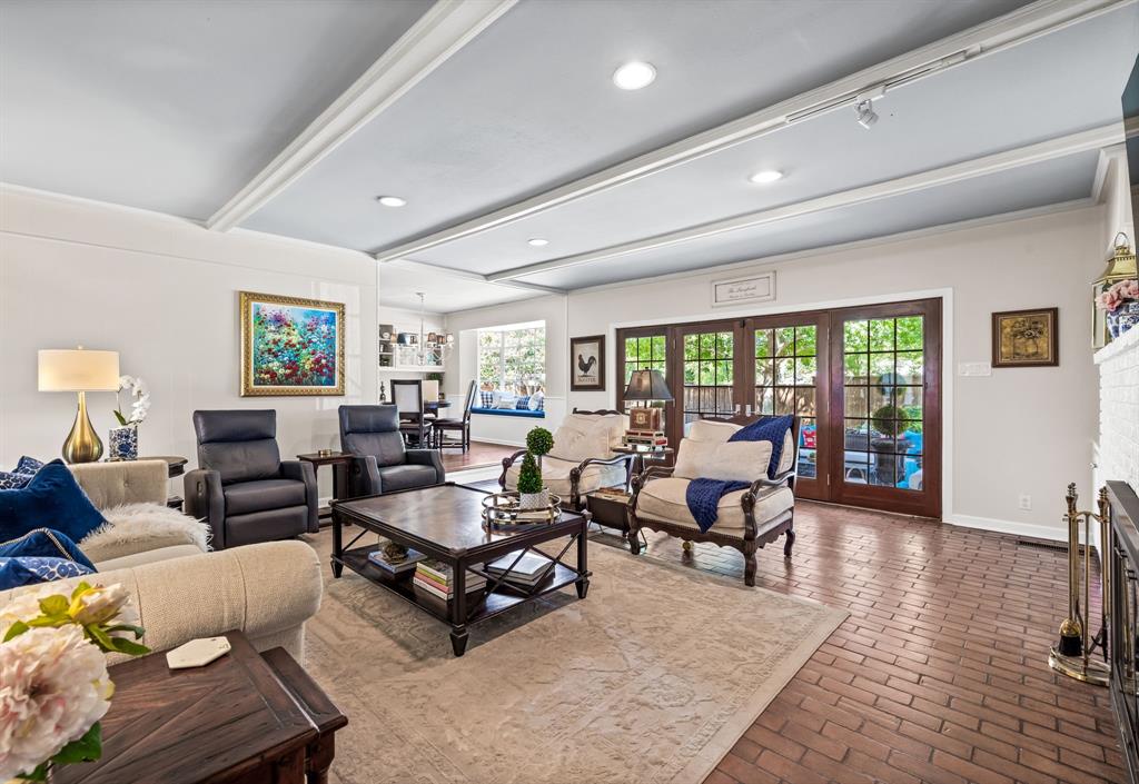 4149 Alta Vista Lane Property Photo 8