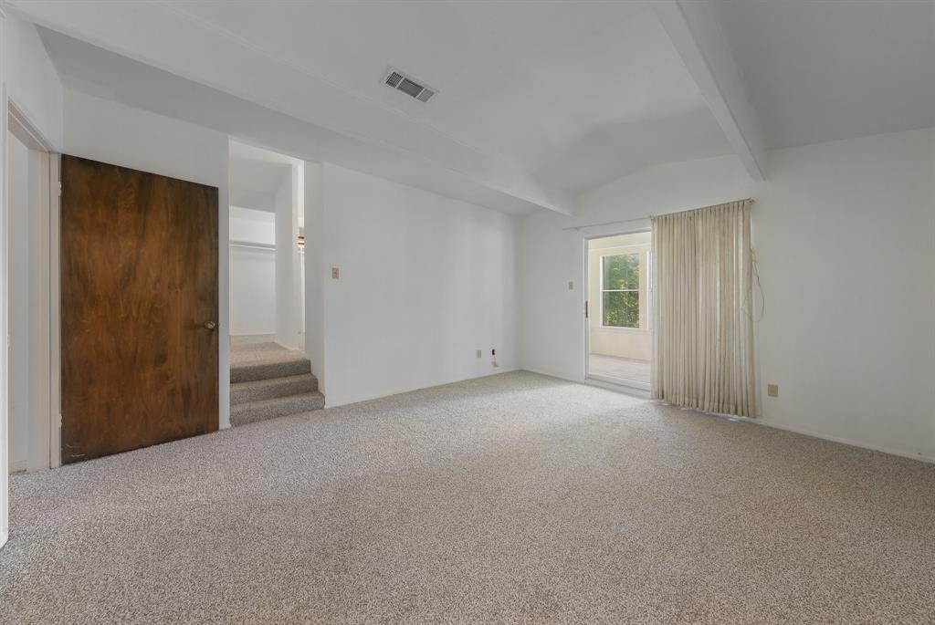 10716 Meadowcliff Lane Property Photo 15