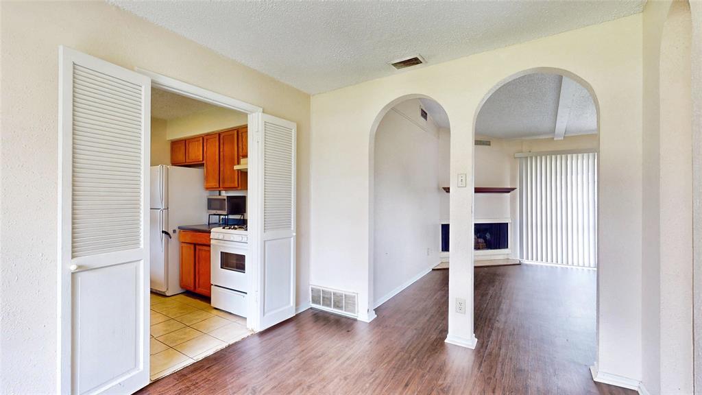 1147 Shadyglen Circle Property Photo 8