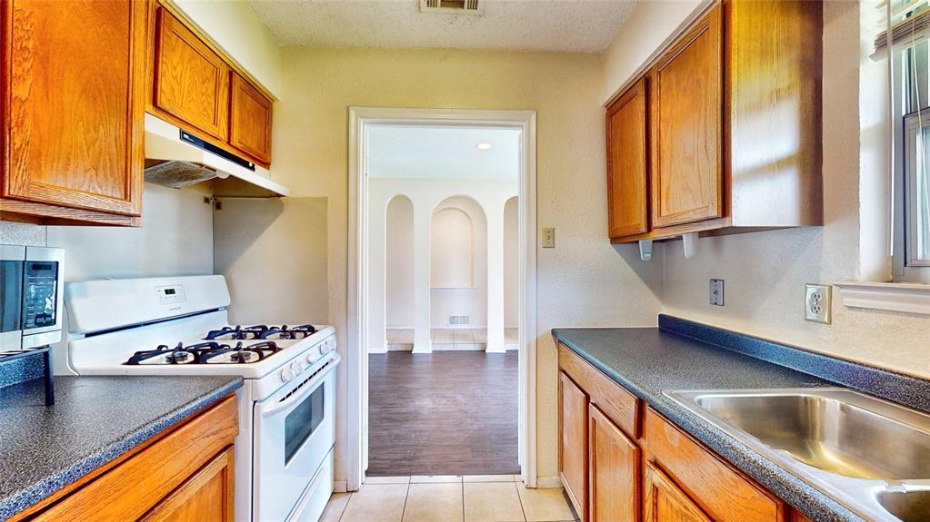 1147 Shadyglen Circle Property Photo 10