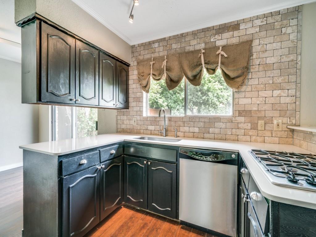 935 Easy Street Property Photo 4