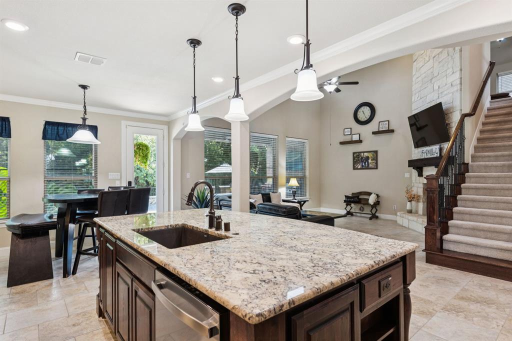 2858 Milsons Point Drive Property Photo 7