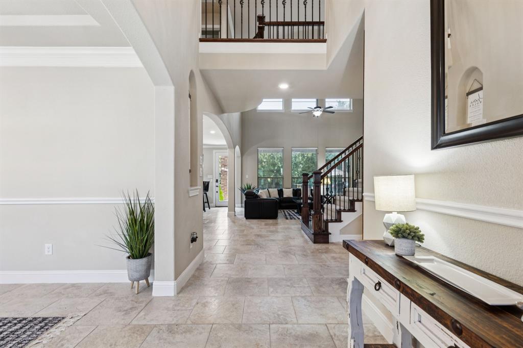 2858 Milsons Point Drive Property Photo 11