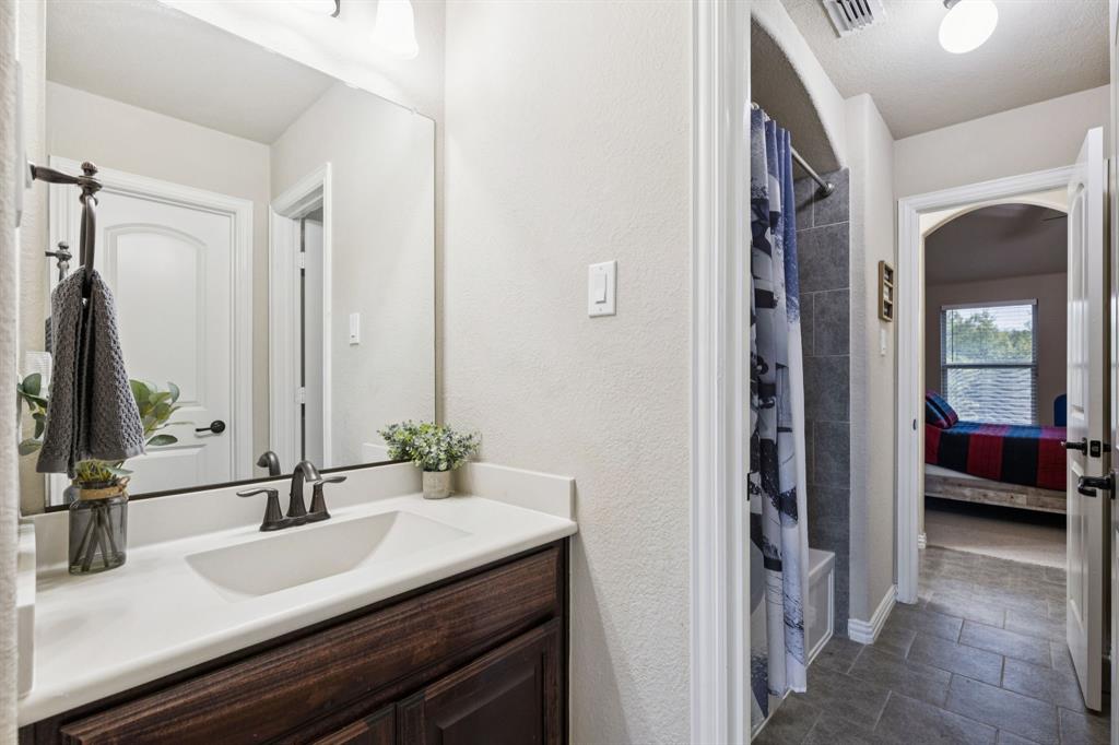 2858 Milsons Point Drive Property Photo 22