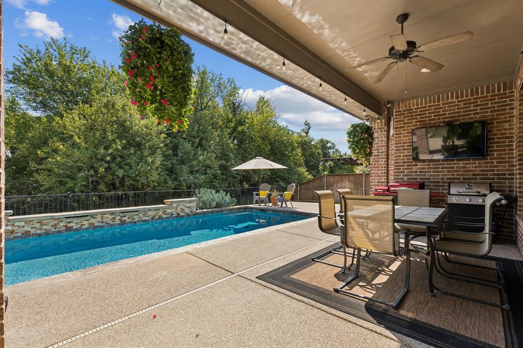 2858 Milsons Point Drive Property Photo 28