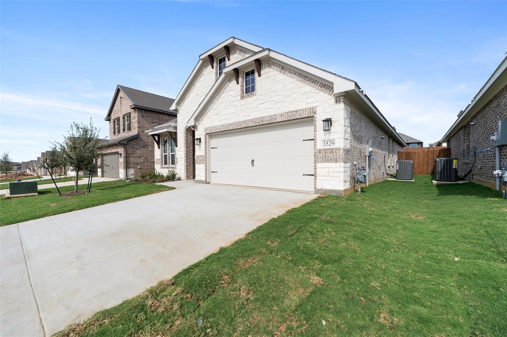 3529 Helena Street Property Photo 5