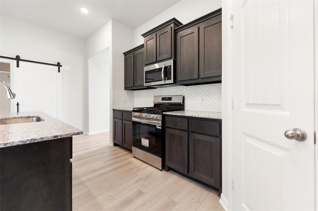 3529 Helena Street Property Photo 14