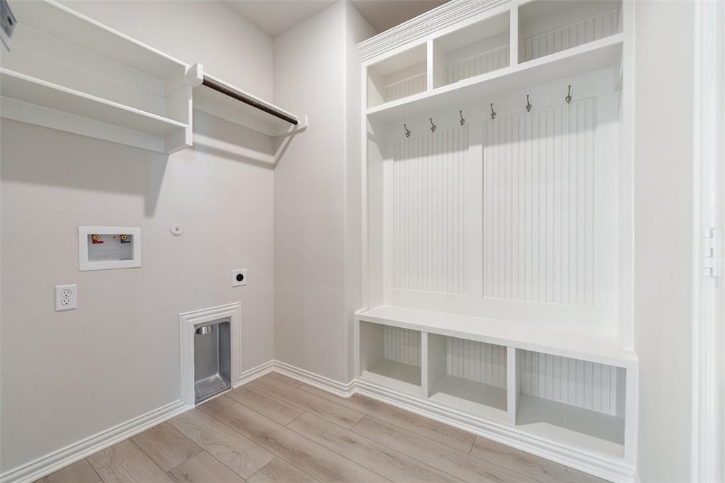 3529 Helena Street Property Photo 16