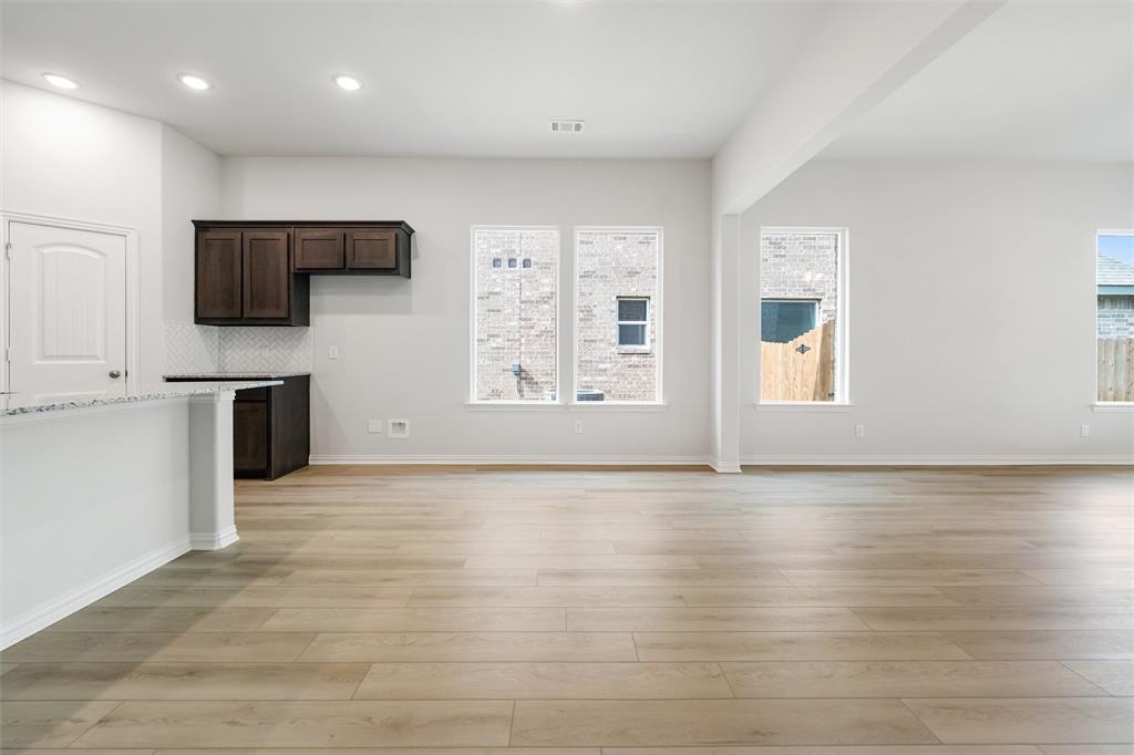 3529 Helena Street Property Photo 17