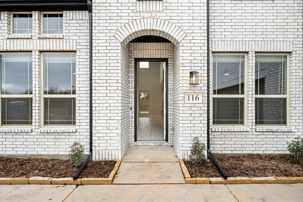 116 Saddlewood Trail Property Photo 4