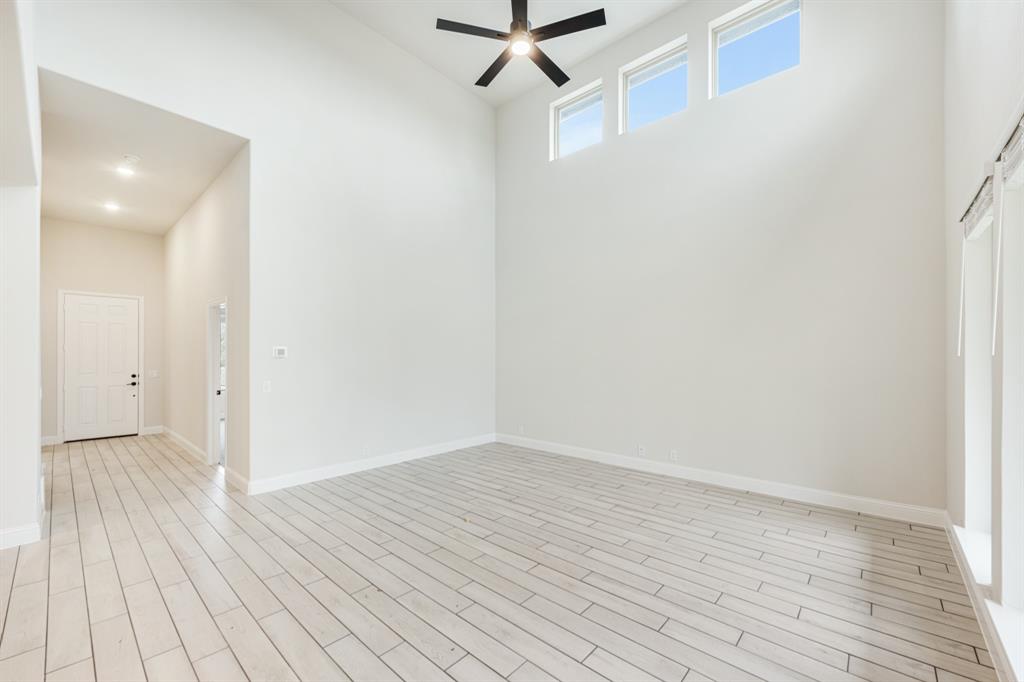 116 Saddlewood Trail Property Photo 10