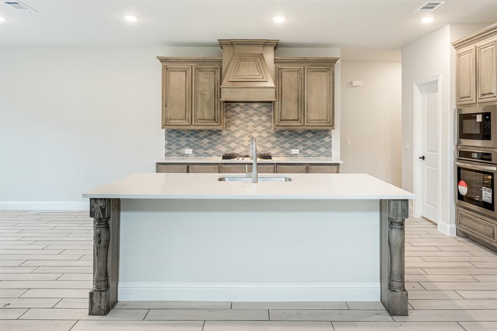 116 Saddlewood Trail Property Photo 14